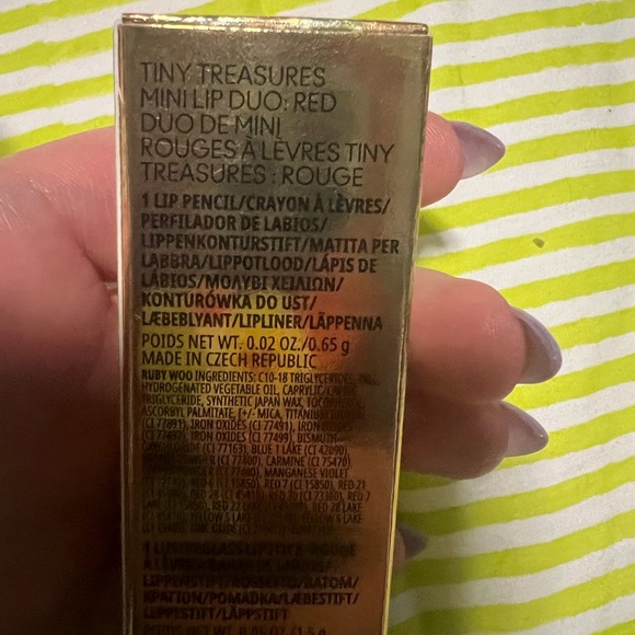 MAC TINY TREASURES MINI LIP DUO RED($31 VALUE). BNIB - Picture 3 of 3